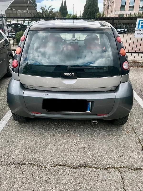 Usata Smart ForFour 95 CV (69 kW) 2005 Grigio Utilitaria
