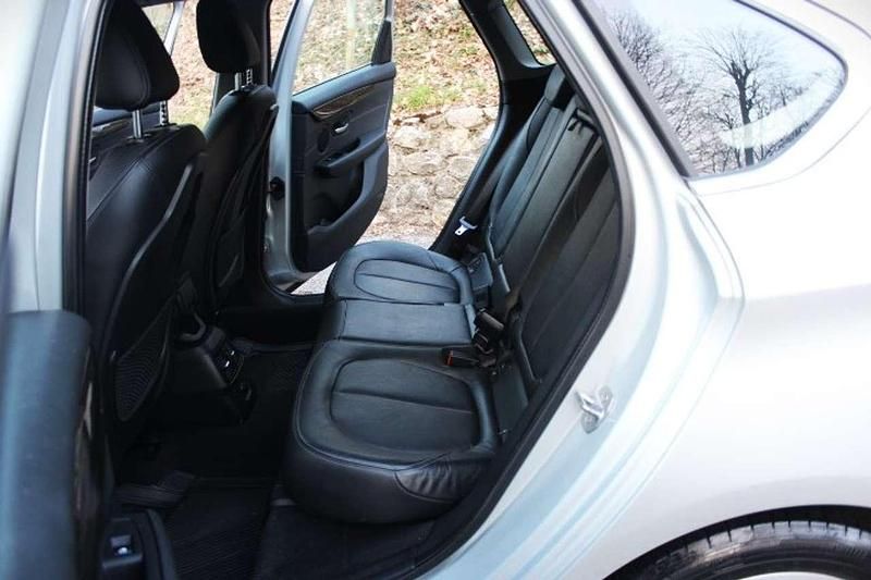 Usata BMW 216 Luxury Line 116 CV (85 kW) 2015 Mineralweiss Station wagon