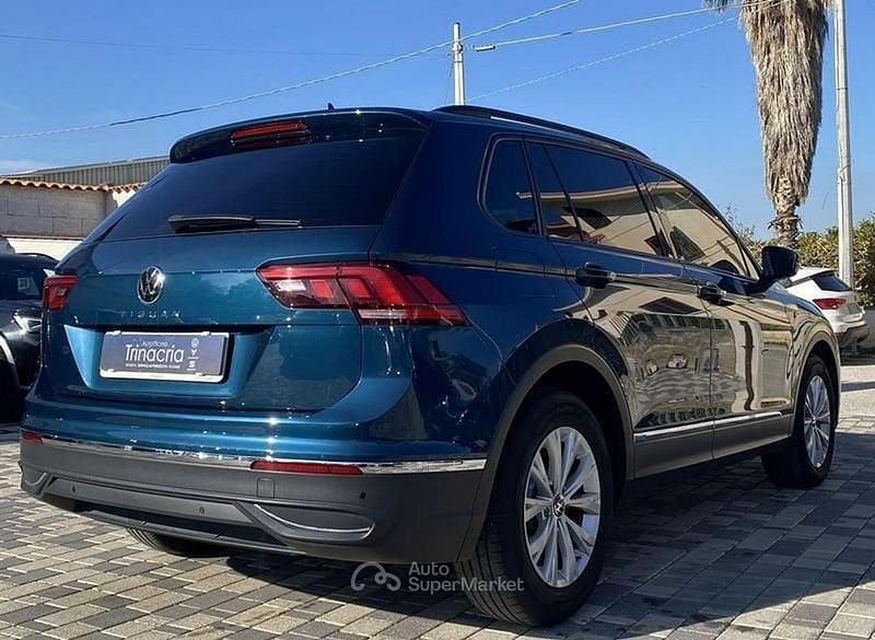 Usata VW Tiguan Life 122 CV (89 kW) 2022 Blu/azzurro SUV