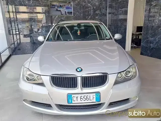 Usata BMW 320 150 CV (110 kW) 2005 Grigio Station wagon