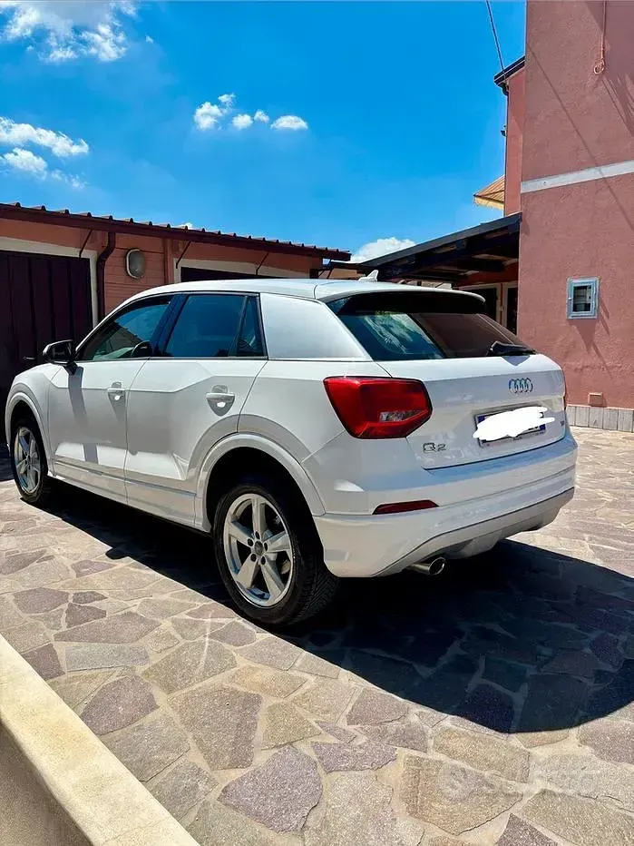 Usata Audi Q2 Sport 116 CV (85 kW) 2017 Bianco SUV