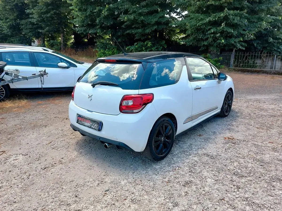 Usata DS Automobiles DS3 68 CV (50 kW) 2011 Bianco Coupé