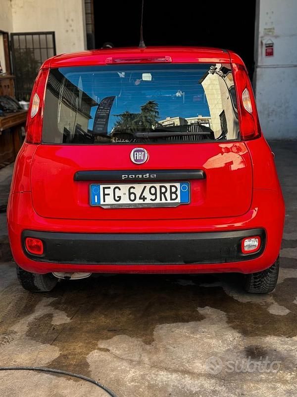 Usata Fiat Panda 69 CV (50 kW) 2016 Rosso Berlina