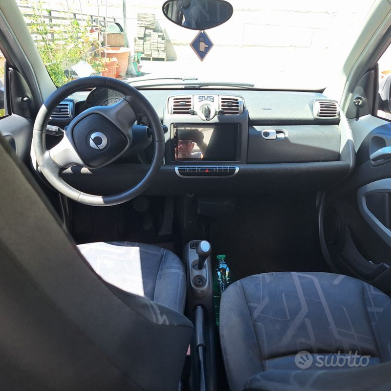 Usata Smart ForTwo Coupé 45 CV (33 kW) 2010 Utilitaria