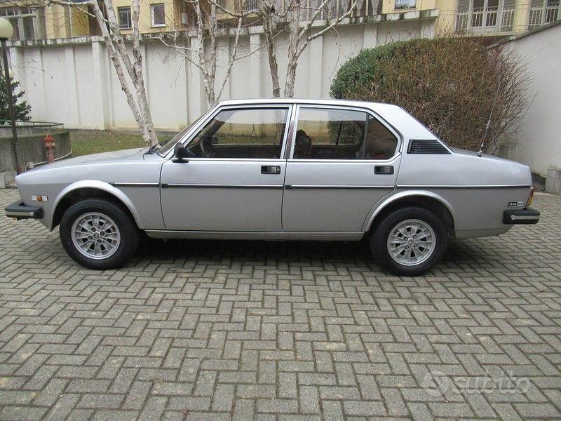 Occasion Alfa Romeo Alfetta 125 PK (91 kW) 1981 Grijs Sedan