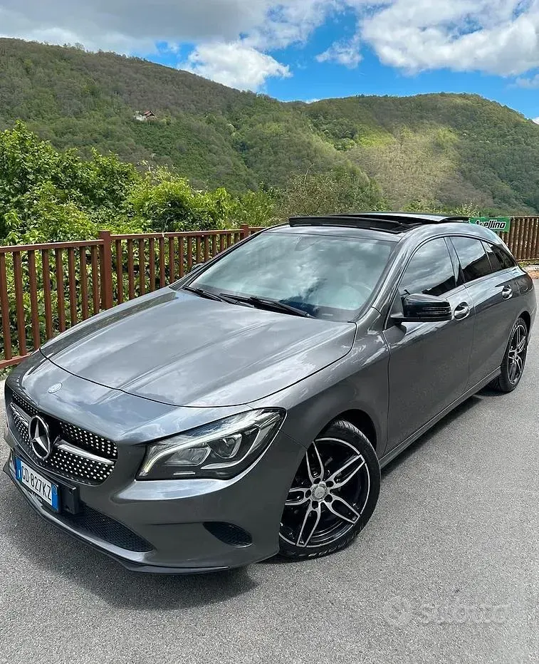 Usata Mercedes CLA200 136 CV (100 kW) 2017 Grigio Station wagon