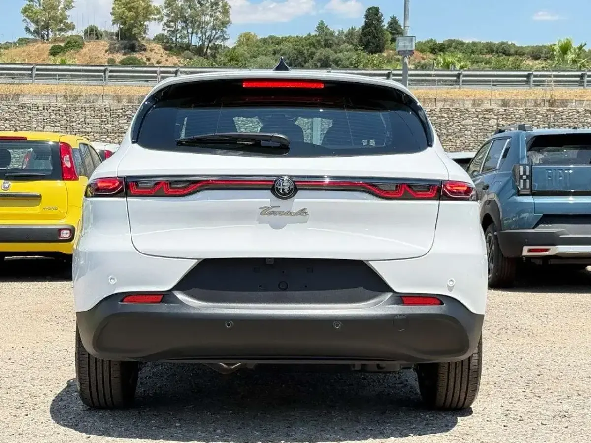 Nuova Alfa Romeo Tonale 131 CV (96 kW) 2026 Bianco SUV