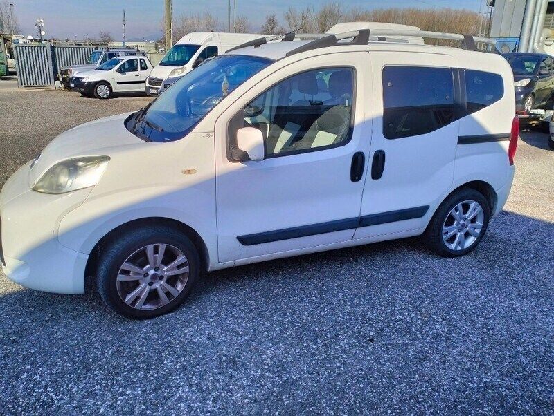 Bianco Usata 2009 Fiat Qubo Dynamic Monovolume | 5900 € (Molto cara) - Immagine 1/1