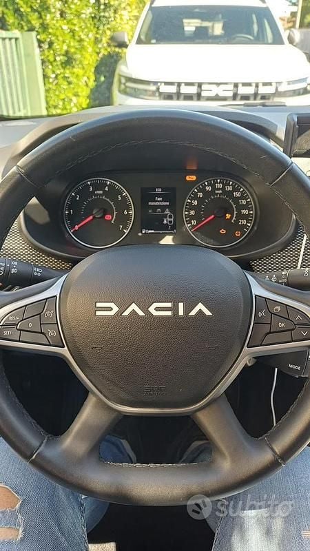 Usata Dacia Sandero Expression 110 CV (80 kW) 2023 Nero Utilitaria