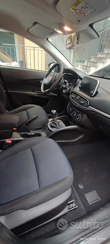 Usata Fiat Tipo Mirror 95 CV (69 kW) 2020 Nero Utilitaria