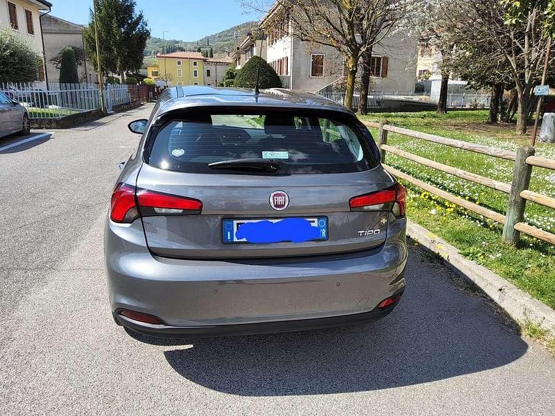 Usata Fiat Tipo Easy 120 CV (88 kW) 2016 Grigio Berlina