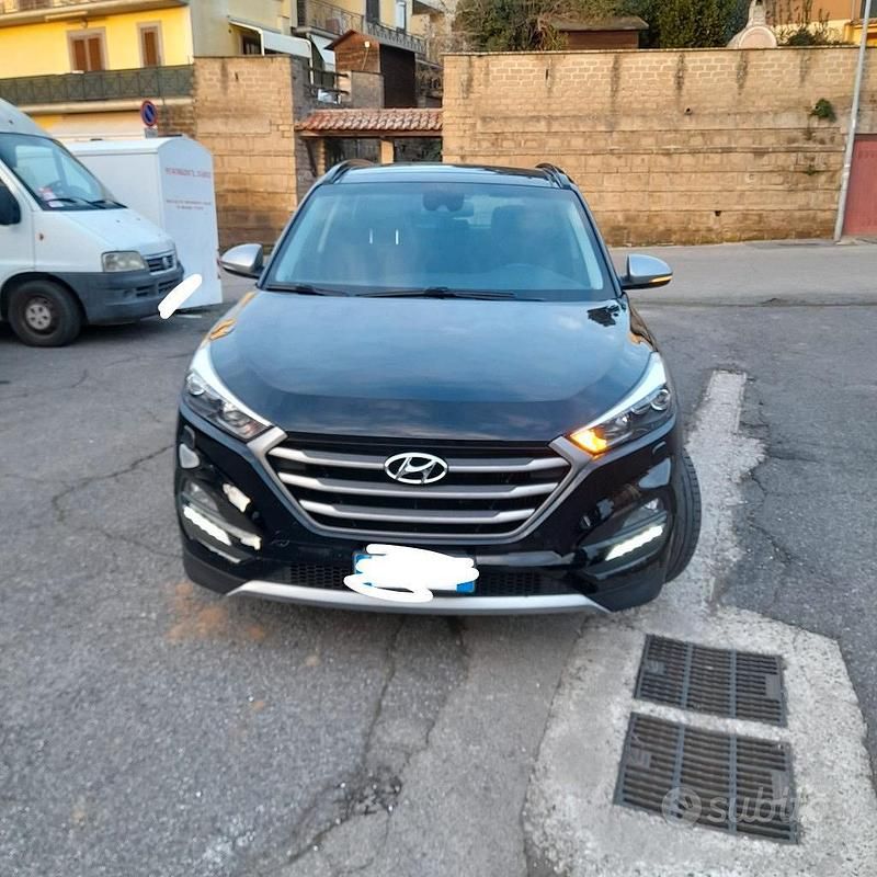 Usata Hyundai Tucson Edition 140 CV (102 kW) 2017 Nero SUV