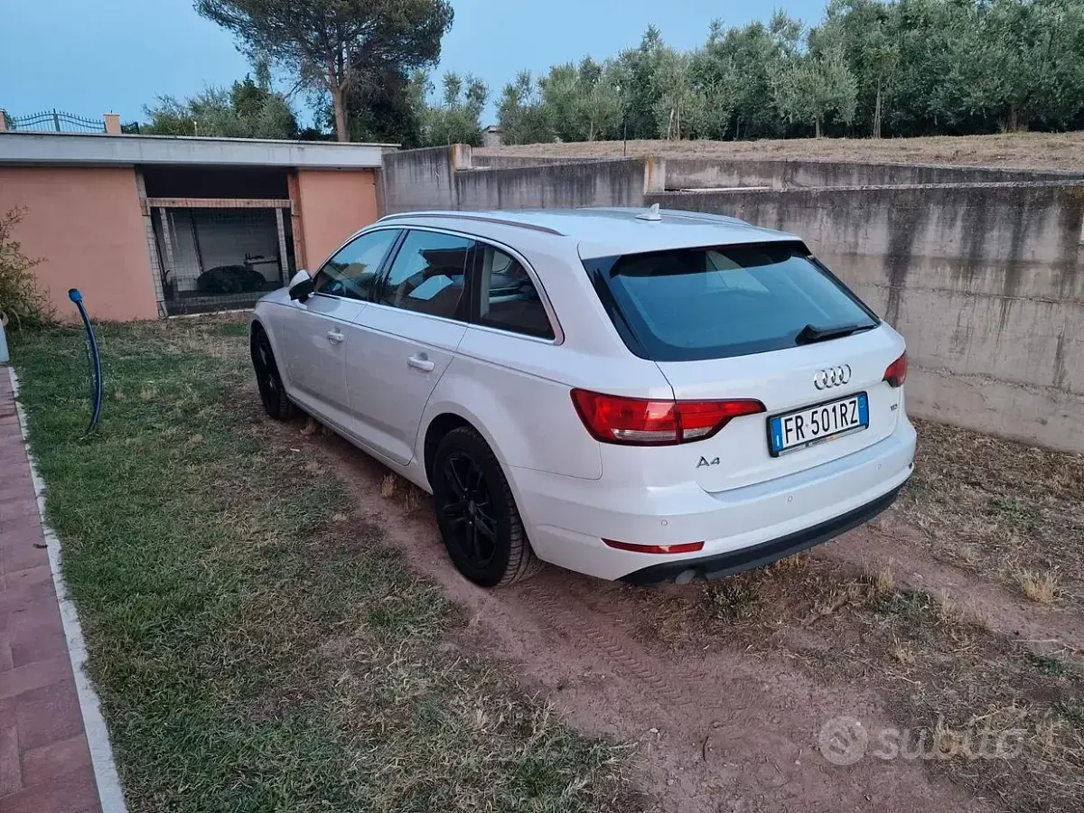 Usata Audi A4 120 CV (88 kW) 2018 Bianco Station wagon