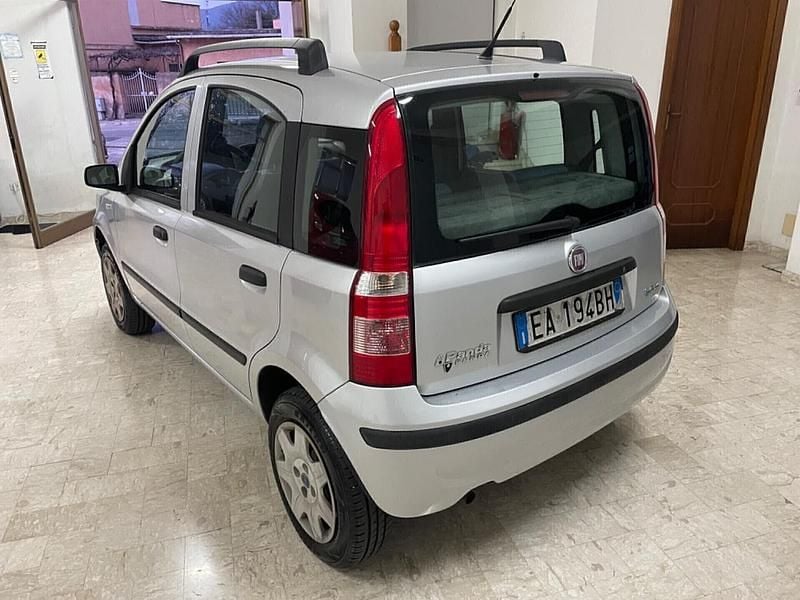 Usata Fiat Panda Dynamic 60 CV (44 kW) 2010 Argento Utilitaria