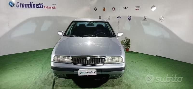 Begagnad Lancia Kappa 155 HK (114 kW) 1998 Blå Sedan