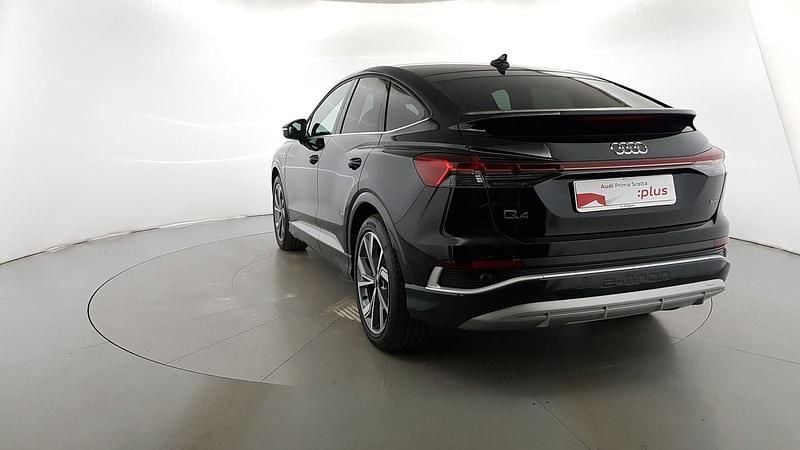 Nuova Audi Q4 Sportback e-tron 2025 Nero mito metallizzato SUV