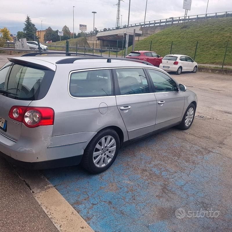 Usata VW Passat 150 CV (110 kW) 2007 Grigio Berlina