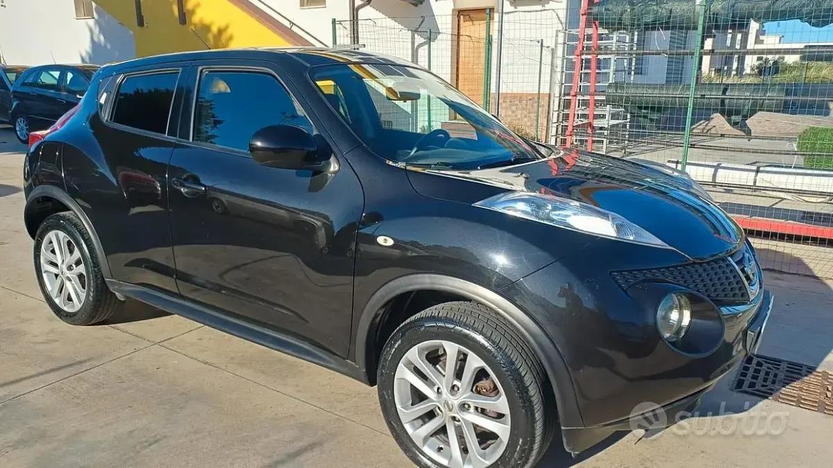 Usata Nissan Juke Tekna 110 CV (80 kW) 2012 Nero SUV