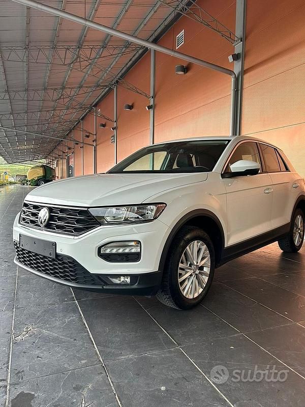Usata VW T-Roc 115 CV (84 kW) 2019 Bianco SUV