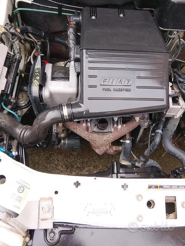 Usata Fiat Punto 54 CV (39 kW) 1998 Bianco Utilitaria