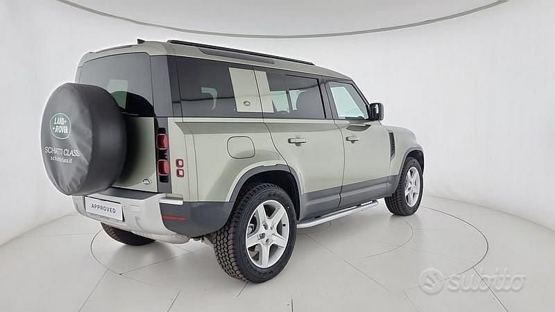 Usata Land Rover Defender SE 200 CV (147 kW) 2022 Verde SUV