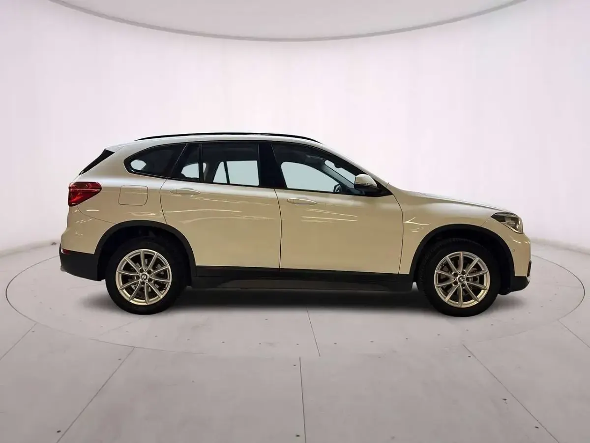 Usata BMW X1 Advantage 150 CV (110 kW) 2018 Alpin white SUV