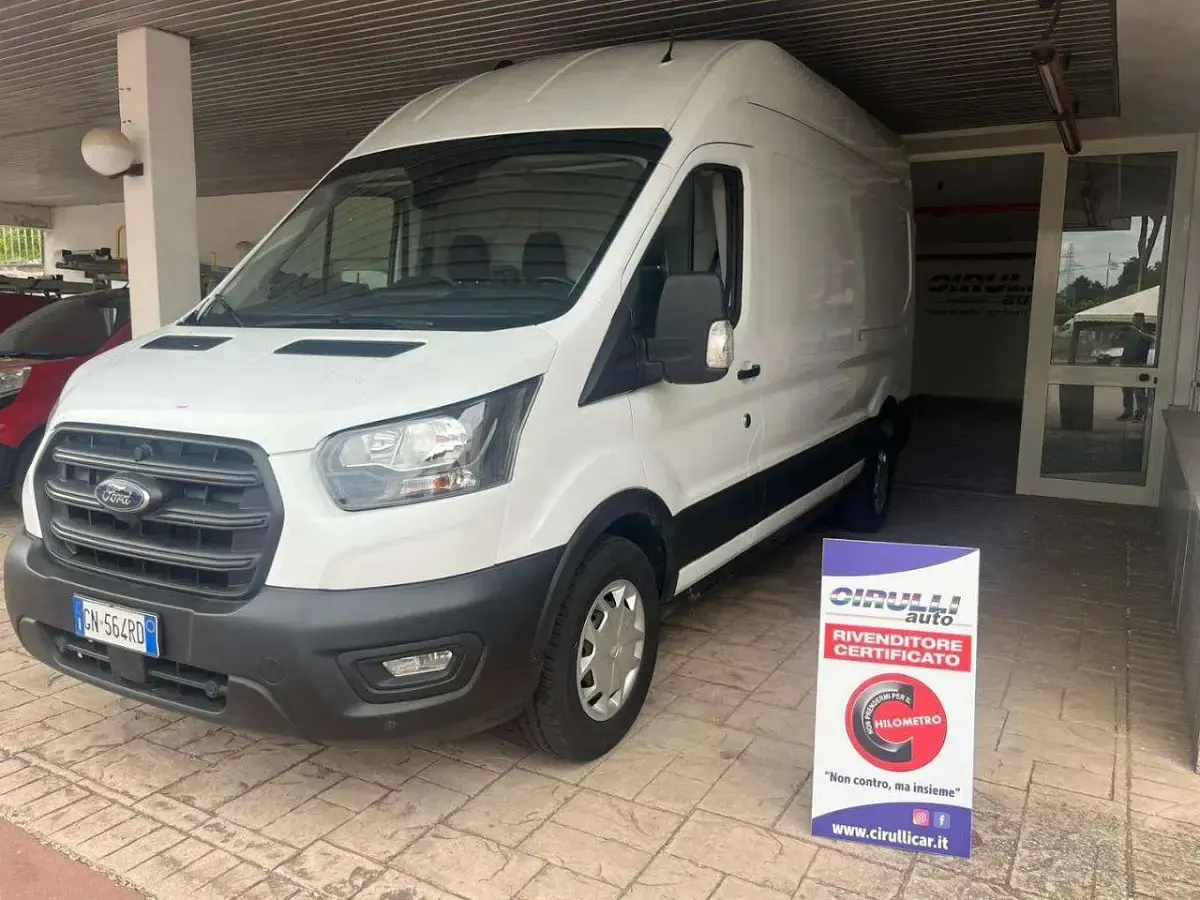 Usado Ford Transit Trend 170 CV (125 kW) 2023 Blanco Van