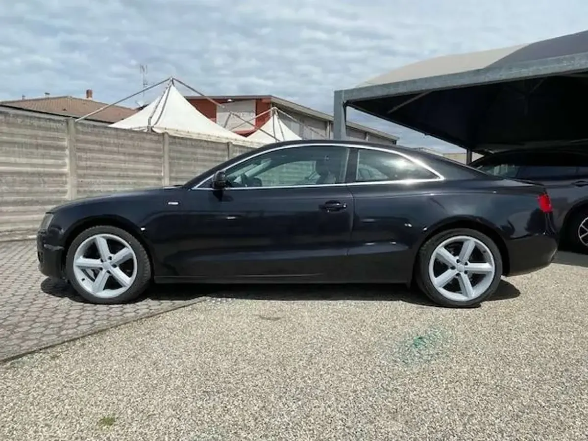 Usata Audi A5 170 CV (125 kW) 2011 Nero Coupé