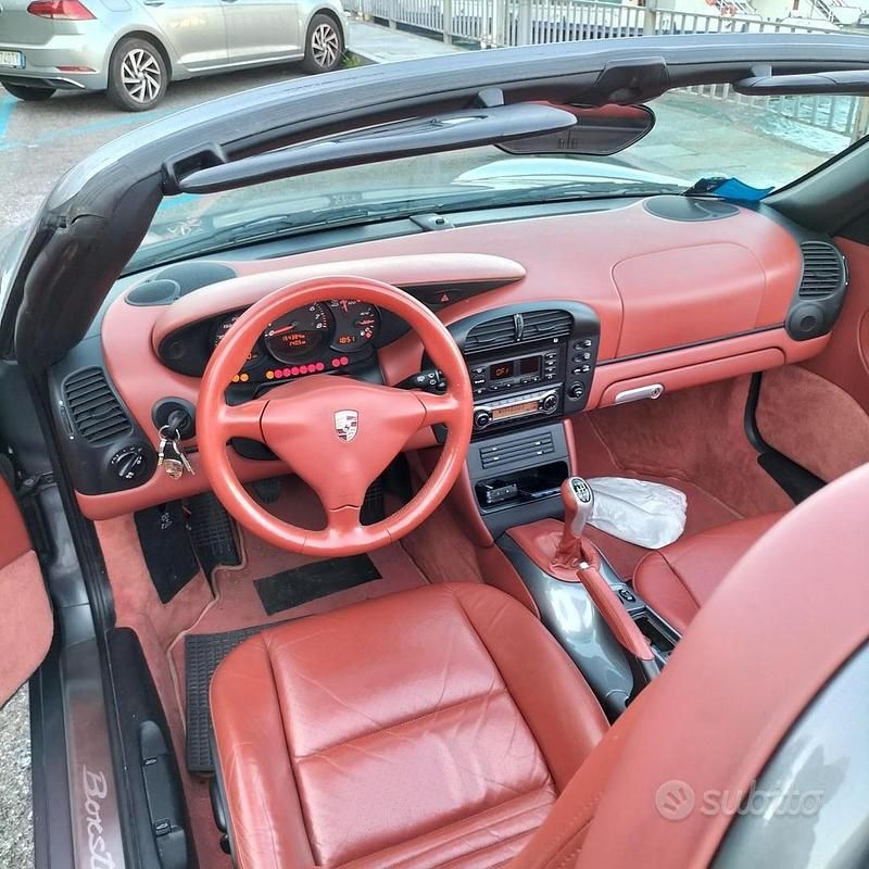 Usata Porsche Boxster 228 CV (167 kW) 2004 Grigio Cabrio