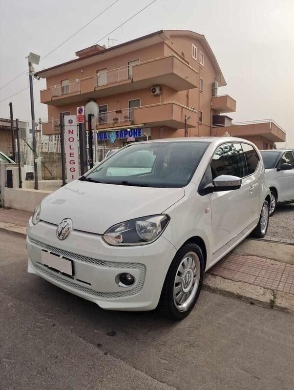 Usata VW up! 67 CV (49 kW) 2015 Bianco Utilitaria