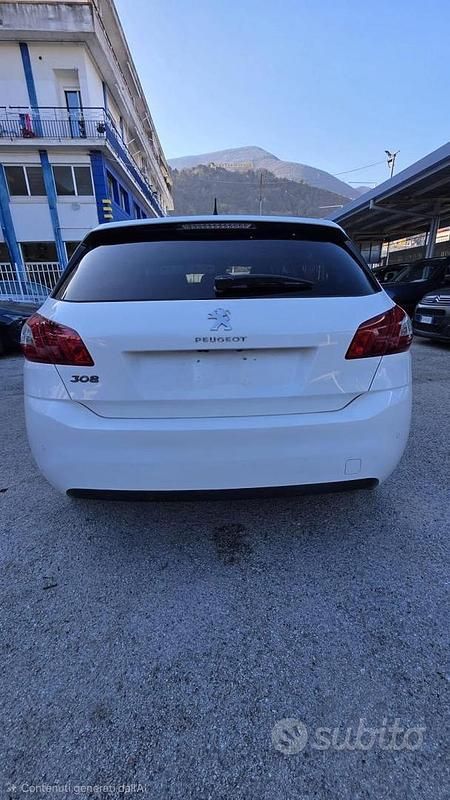 Usata Peugeot 308 Allure 120 CV (88 kW) 2017 Bianco Berlina