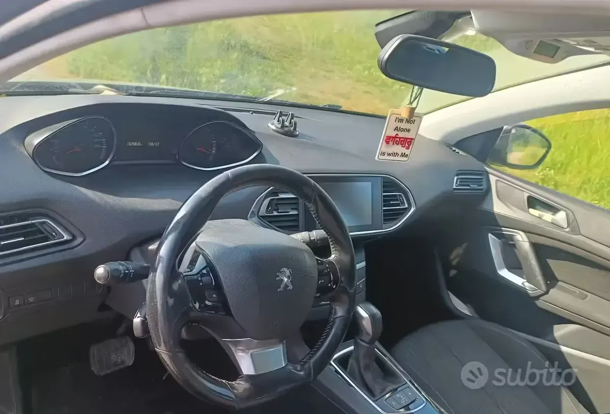 Usata Peugeot 308 120 CV (88 kW) 2017 Grigio Station wagon