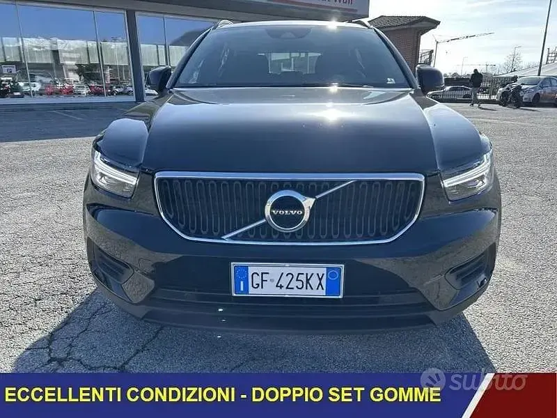 Occasion Volvo XC40 Momentum 129 ch (94 kW) 2021 Noir SUV