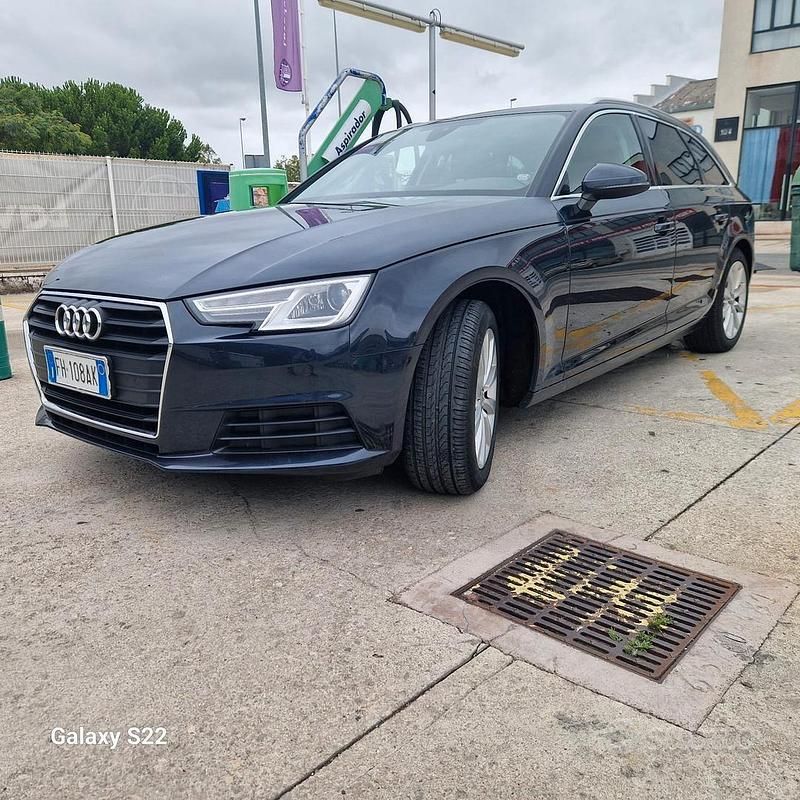 Usata Audi A4 Ambiente 150 CV (110 kW) 2017 Nero Station wagon