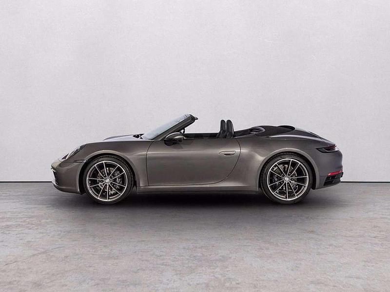 Usata Porsche 911 Carrera Cabriolet 385 CV (283 kW) 2023 Grigio agata Cabrio