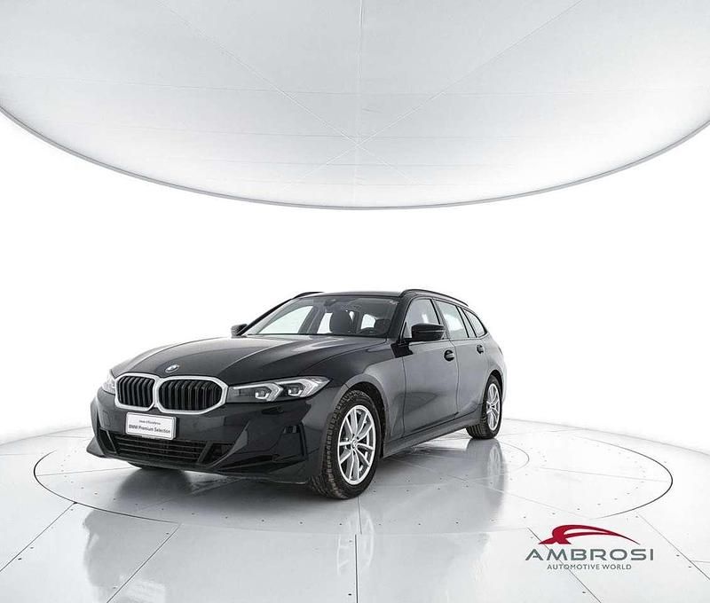 Black sapphire metallizzato Usata 2023 BMW 320 Station wagon | 34.500 € (Super prezzo) - Immagine 1/4