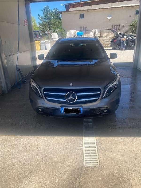 Usata 2016 Mercedes GLA200 SUV | 14.000 € (Super prezzo) - Immagine 1/4