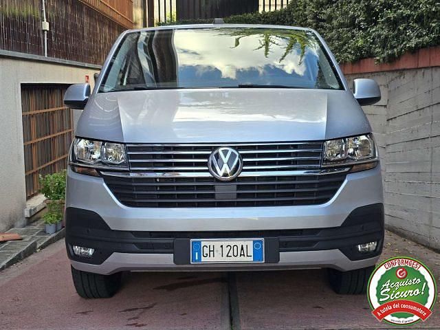 Argento Usata 2022 VW Caravelle Monovolume | 30.800 € - Immagine 1/4