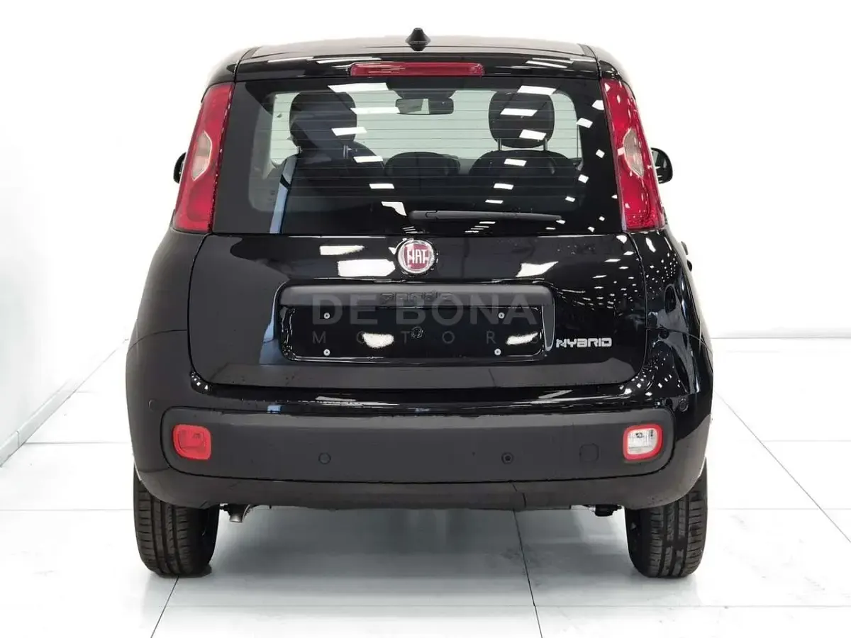 Nuova Fiat Panda Icon 65 CV (47 kW) 2026 Nero cinema Utilitaria