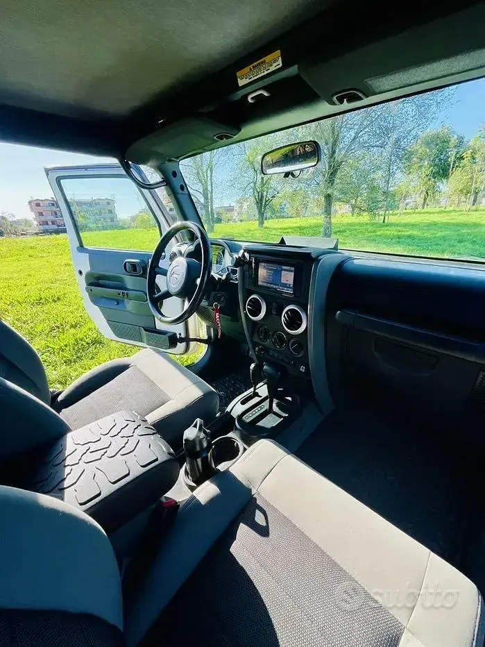 Usata Jeep Wrangler Rubicon 177 CV (130 kW) 2010 SUV