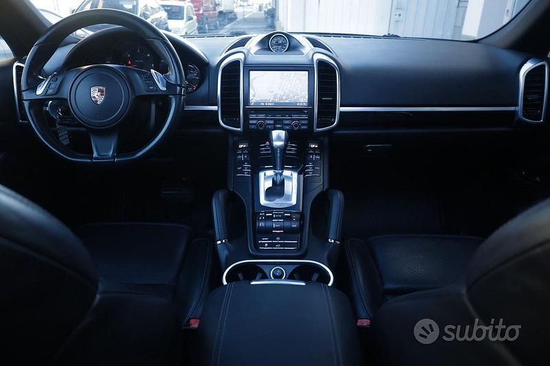 Usata Porsche Cayenne 2013 Nero SUV