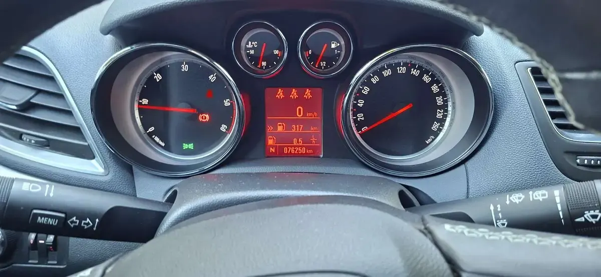 Usata Opel Mokka 131 CV (96 kW) 2015 Nero SUV