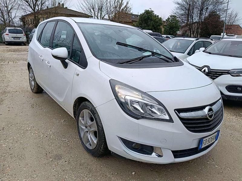 Usata Opel Meriva 120 CV (88 kW) 2016 Argento Monovolume