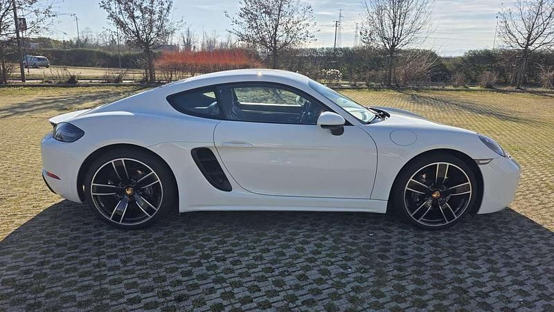 Usata Porsche 718 300 CV (220 kW) 2018