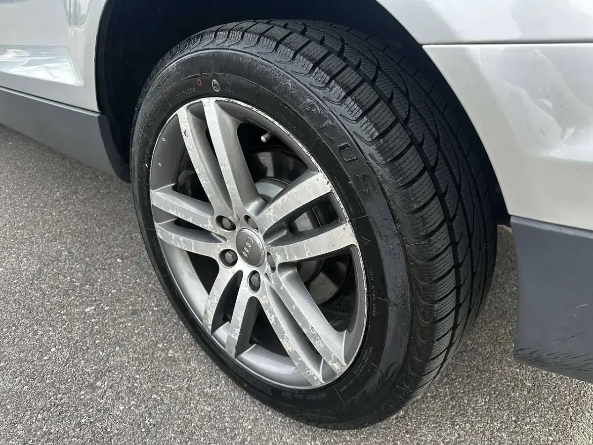 Usata Audi Q7 232 CV (170 kW) 2006 Argento SUV
