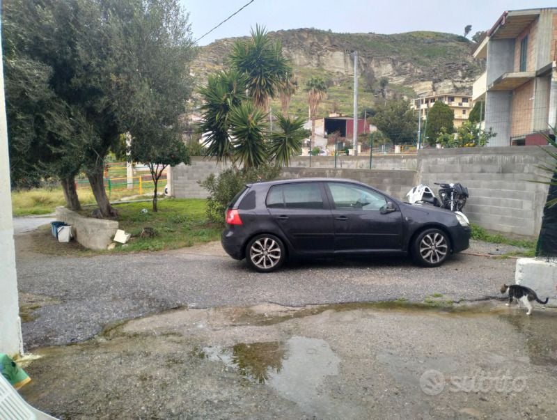Usata VW Golf V 105 CV (77 kW) 2007 Nero Berlina