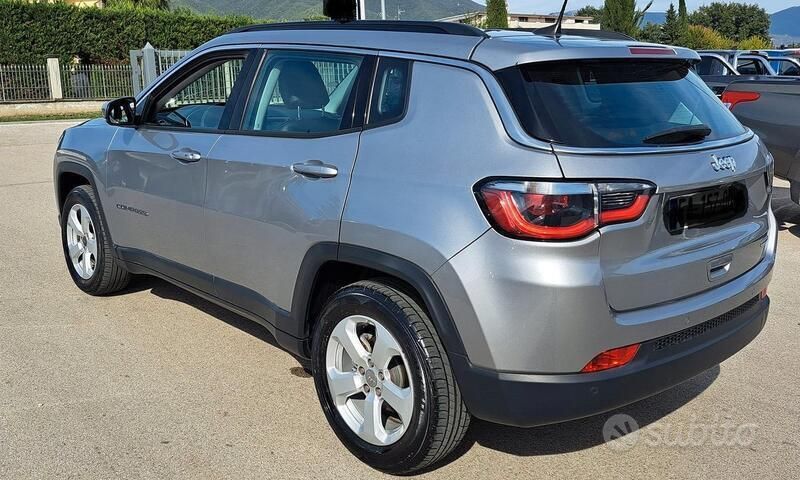 Usata Jeep Compass 140 CV (102 kW) 2018 Grigio SUV