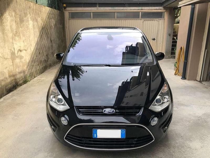 Usata Ford S-MAX Titanium 163 CV (119 kW) 2014 Nero Monovolume