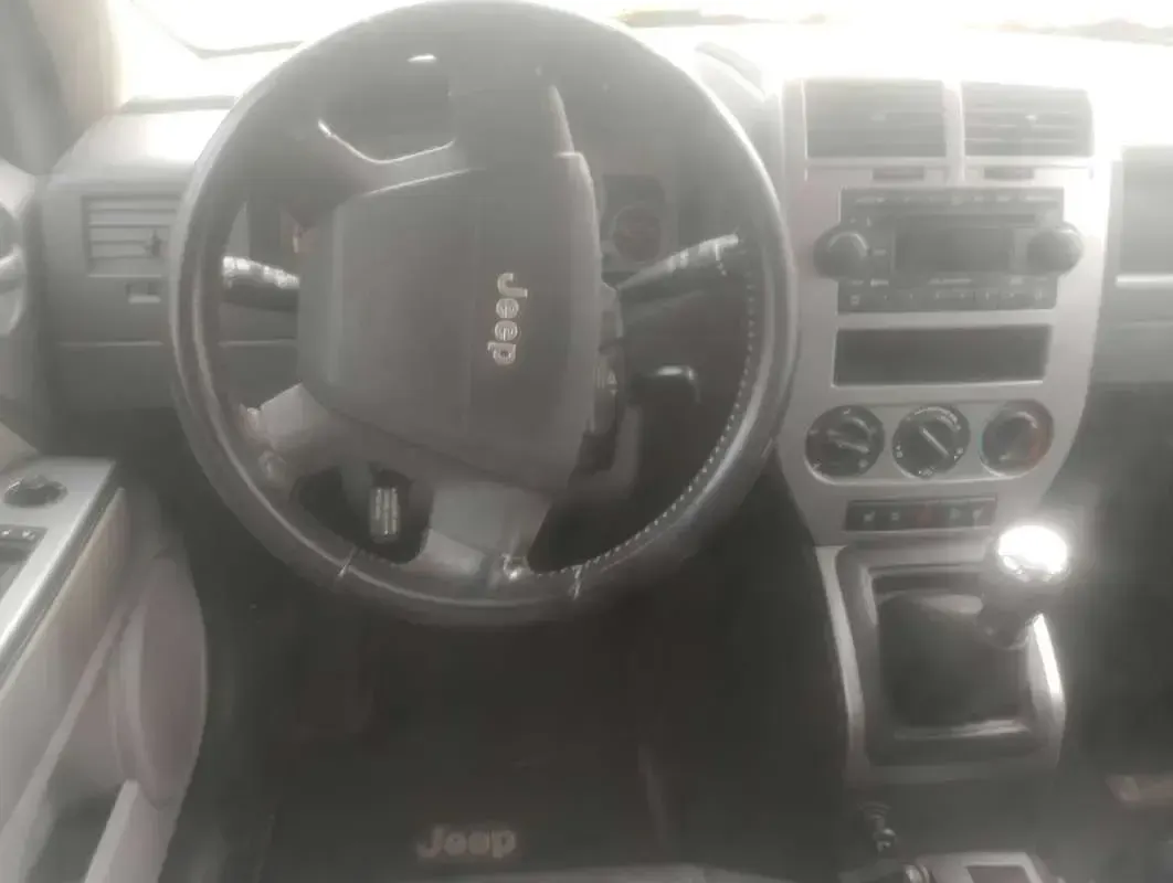 Usado Jeep Patriot Limited 140 CV (102 kW) 2008 Negro SUV