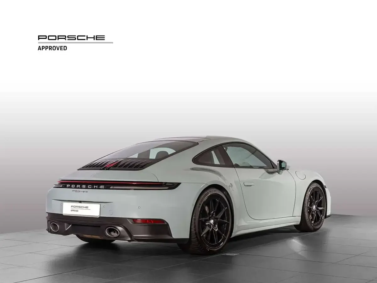 Usata Porsche 992 394 CV (289 kW) 2024 Shade green Coupé